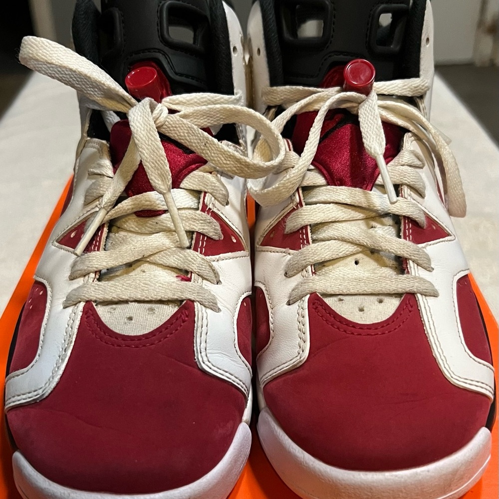 Jordan retro OG 6 carmine size 5.5